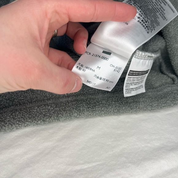 Levi’s trekker quarter zip Levis embroidery grey cropped synch waist size medium - Picture 9 of 10